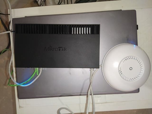 Настройка интернета на роутере MikroTik RB4011iGS+RM CAPsMAN